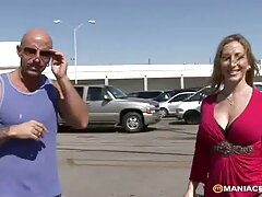 Lana Harding engaña a su marido con un xxx videos en español latino tío con polla.